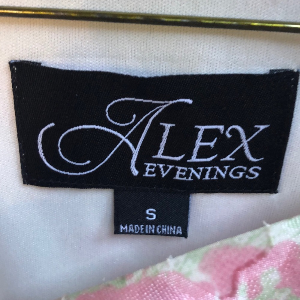 Asymmetrical Alex Evenings Top - Picture 3 of 6